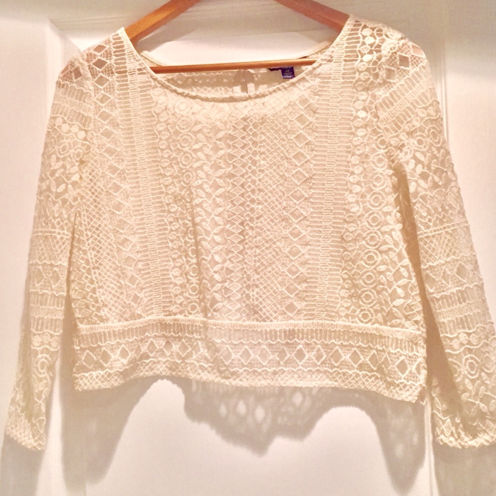 American Eagle 🦅 lace top